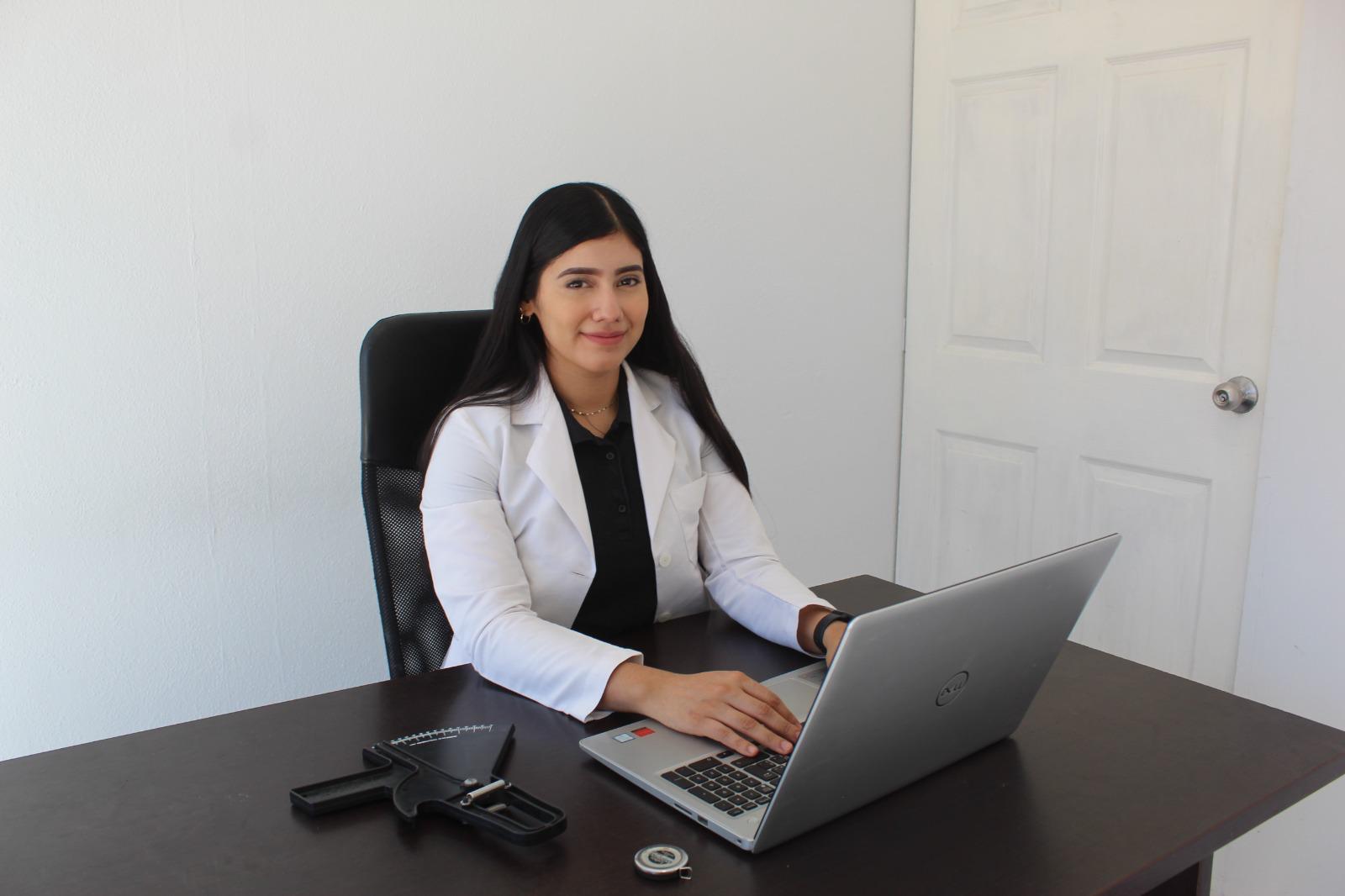 Valeria Méndez Gaspar, Licenciada en Nutrición por la Universidad de Colima, fundadora de Raciones Colima